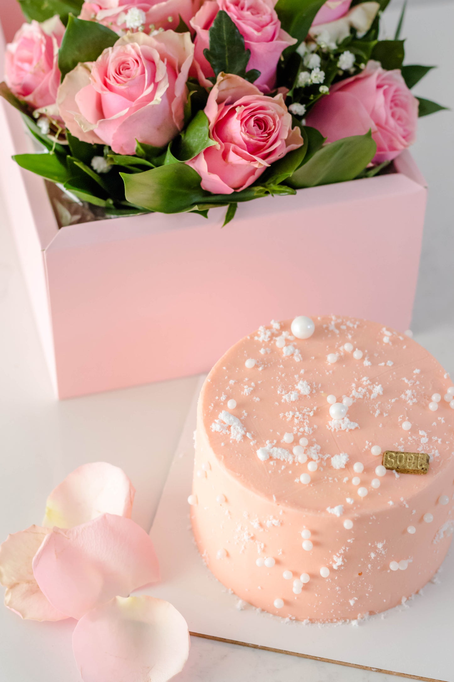 Buttercream & Blossoms Gift Box